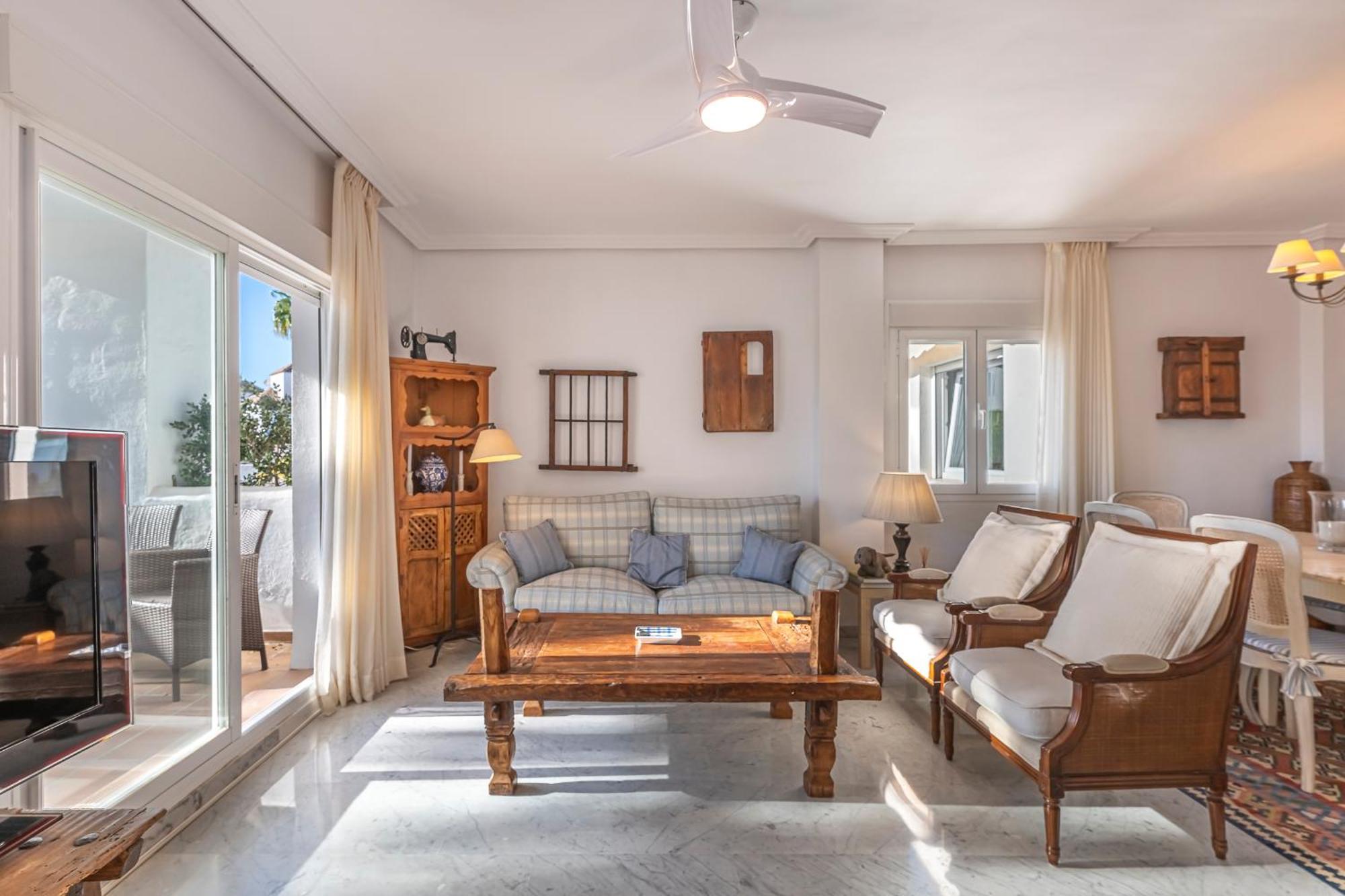 Increible Piso 4 Dorm, Terraza, Parking & Pool * Marbellac